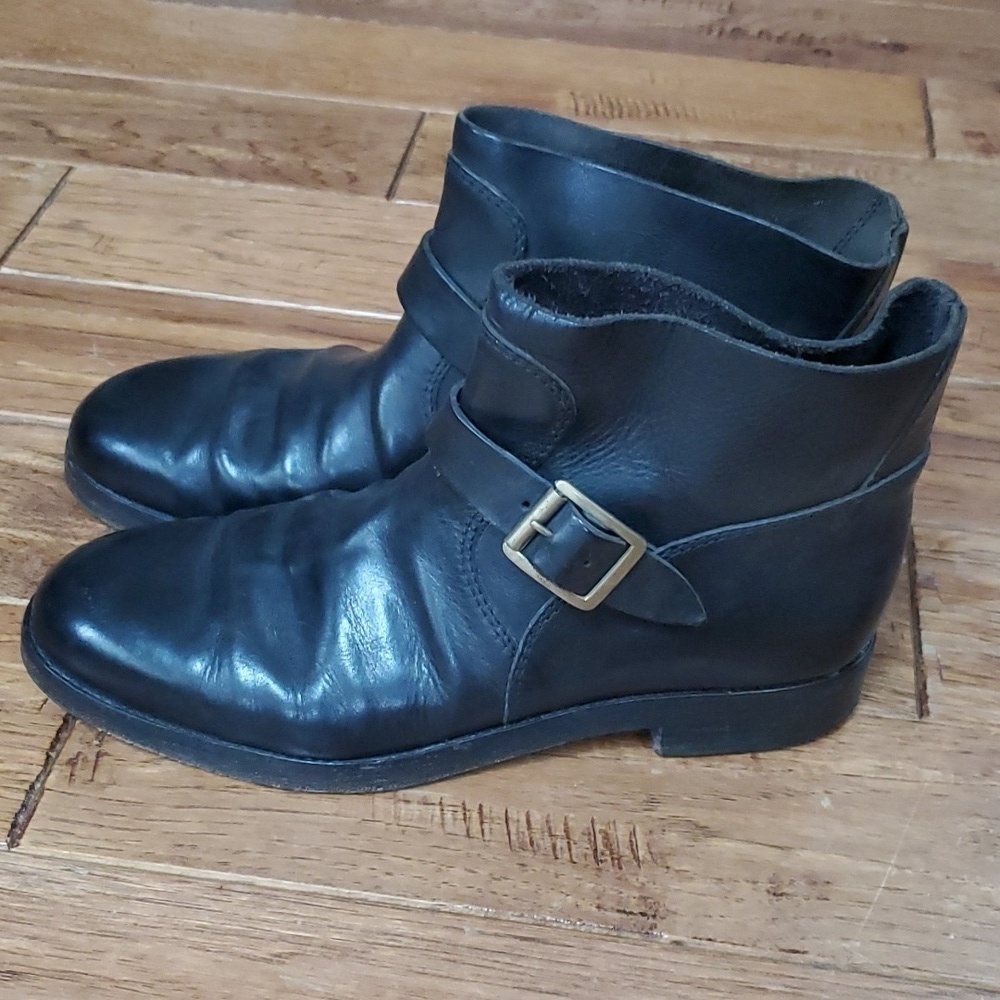 Golden Goose Hobby deluxe brand black booties
